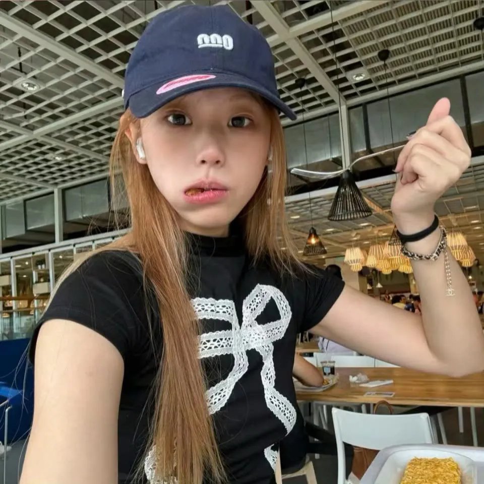 完蛋，AI女友露馅了